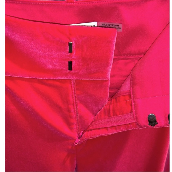 Alice & Olivia Stacey Velvet Slim Ankle Pants - Picture 10 of 16